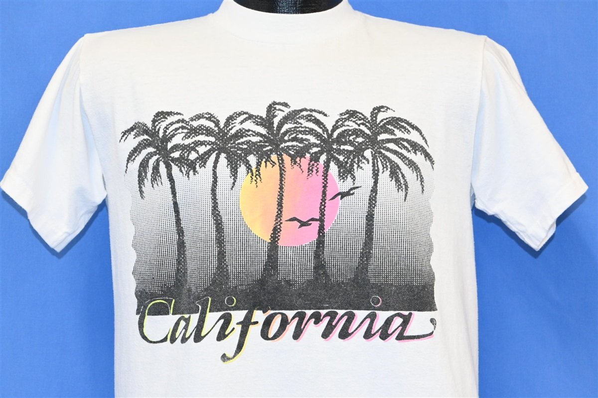 80s California Beach Neon Sunset Vacation t-shirt Medium product image 1