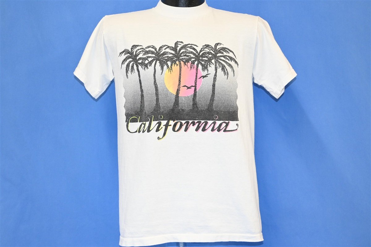 80s California Beach Neon Sunset Vacation t-shirt Medium product image 2