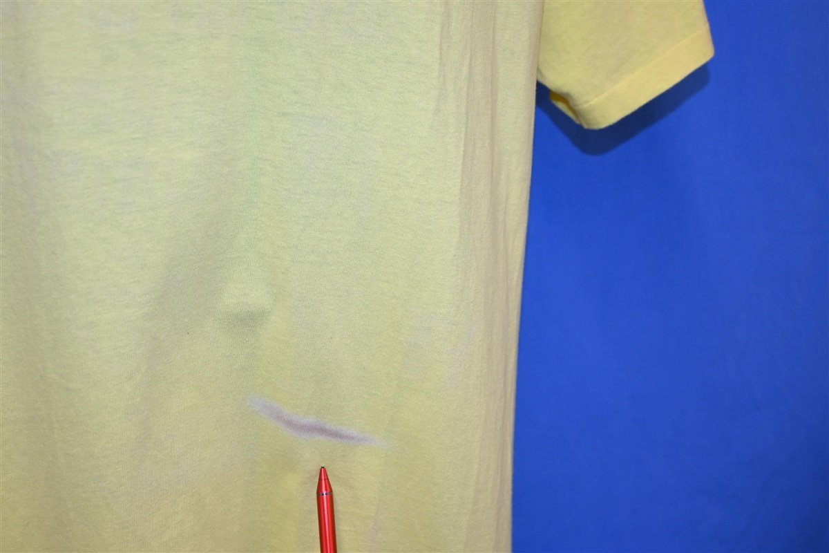 90s Arachnophobia Horror Movie Eight Legs Yellow t-shirt product image 3