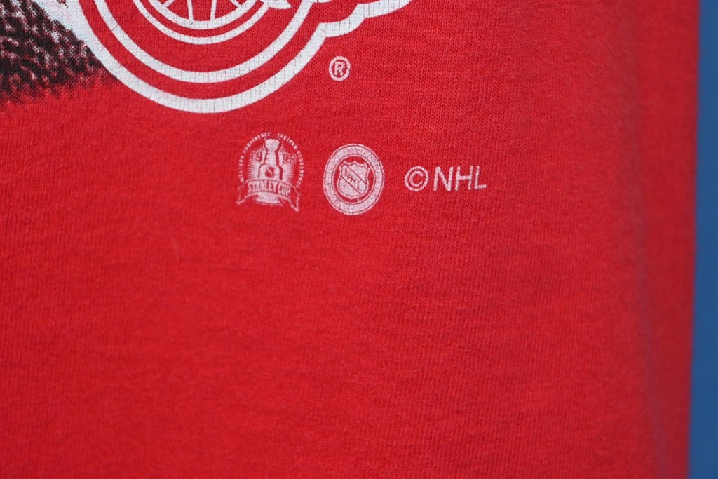 90s Detroit Red Wings Road to the Stanley Cup t-shirt Medium
