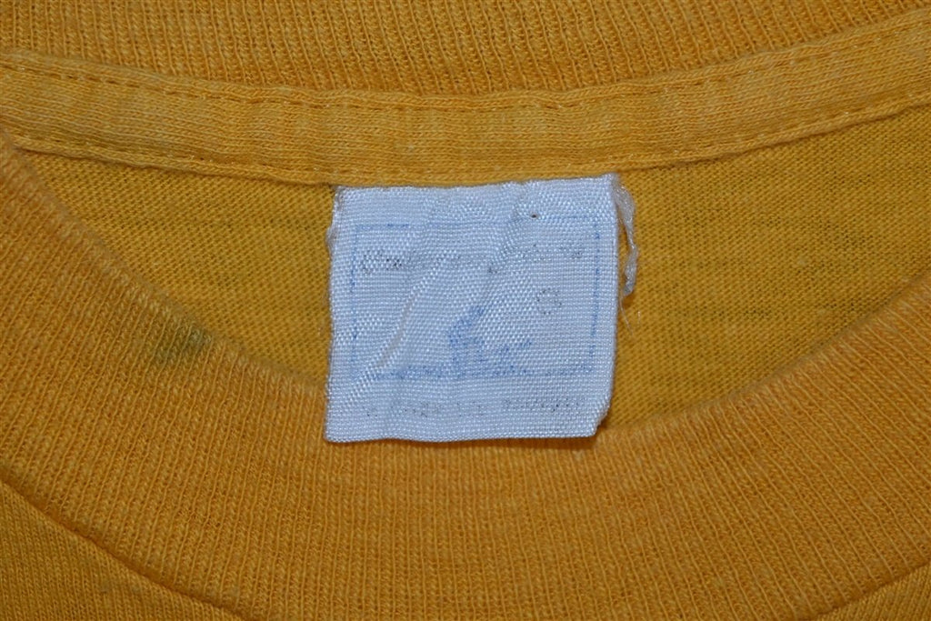 70s Class of 1980 Roach Iron On Yellow Pocket t-shirt Small product image 6