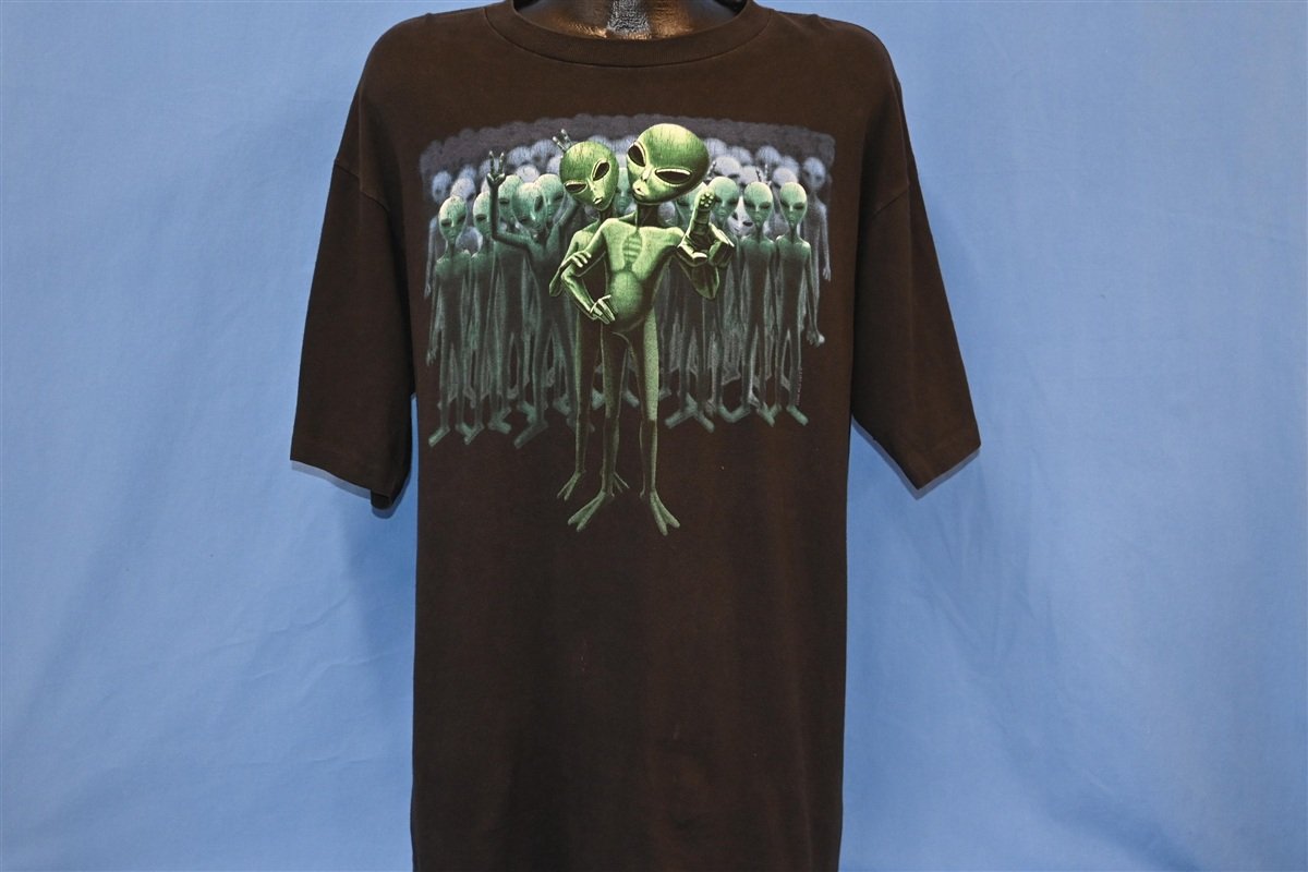 90s Aliens Extra Terrestrial Green Men t-shirt Large product image 2