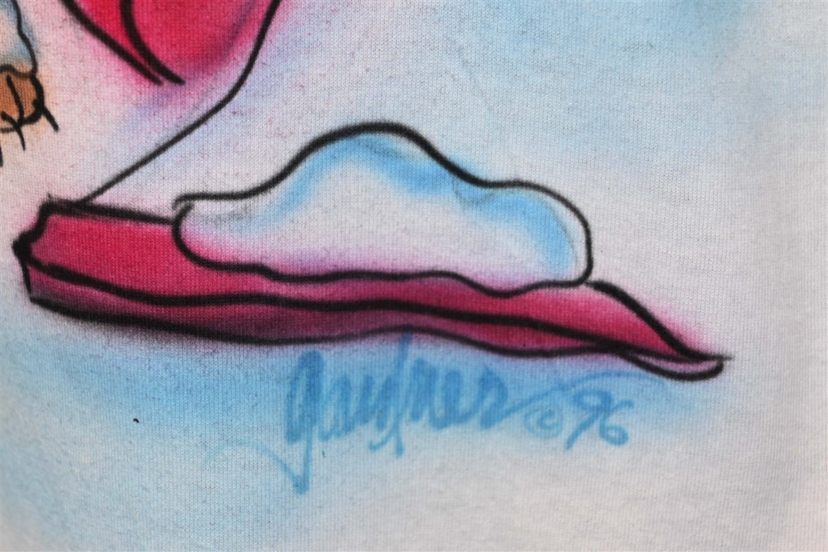 90s Airbrushed Doghouse Snowstorm Funny t-shirt Extra Large product image 3