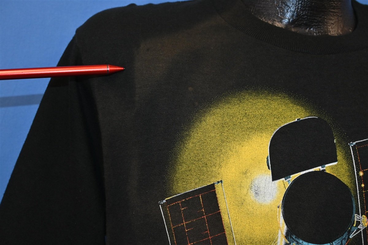 90s Hubble Space Telescope Earth Orbiter Black t-shirt product image 3